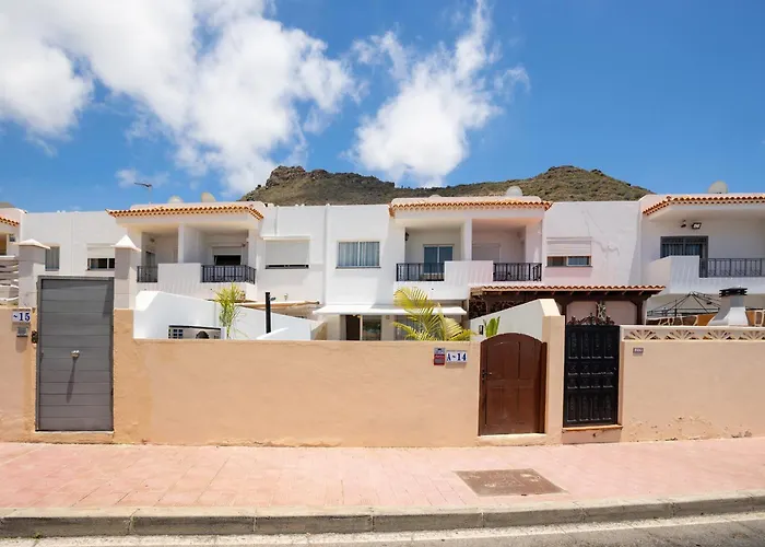 Family With Pool And Sea View By Lovetenerife Casa vacanze
