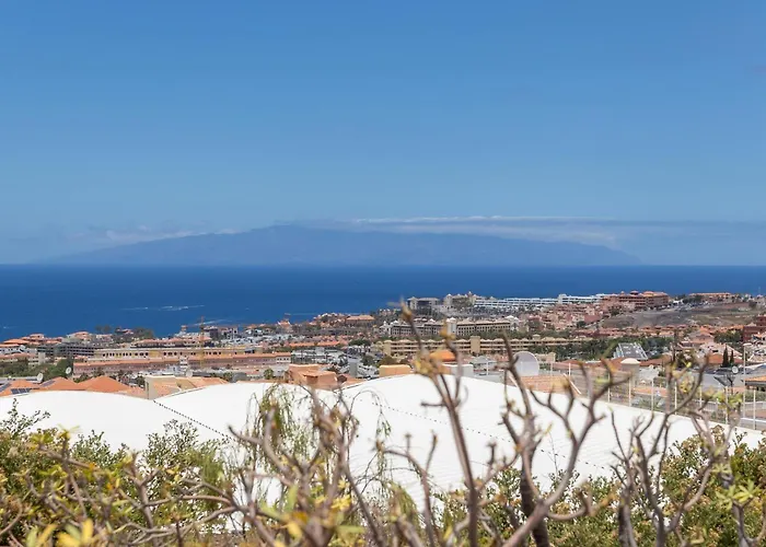 Family With Pool And Sea View By Lovetenerife Dom wakacyjny *